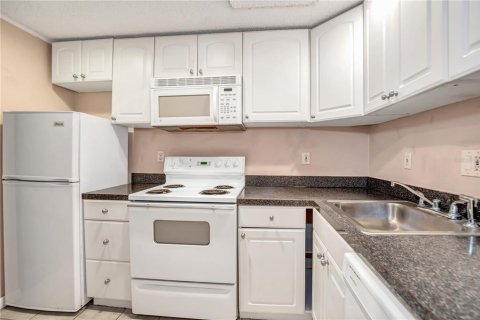 Condo in Orlando, Florida  № 1901614 - photo 4