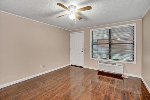 Condo in Orlando, Florida  № 1901614 - photo 3