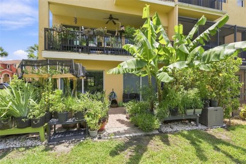 Duplex à vendre à Palmetto, Floride: 4 chambres, 264.59 m2 № 2272798 - photo 5