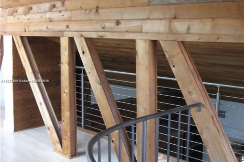 Снять в аренду таунхаус в Майами, Флорида 2 спальни, 185.8м2, № 1977001 - фото 16