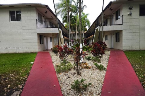 Apartment in Sweetwater, Florida 3 bedrooms, 88.26 sq.m. № 2001485