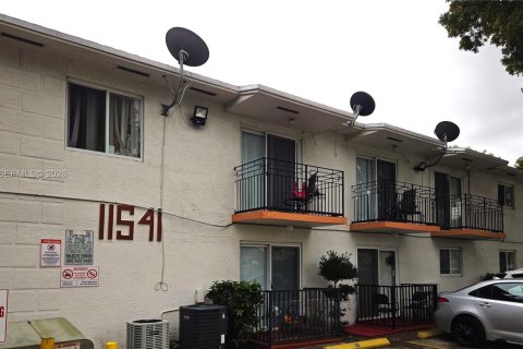 Apartment in Sweetwater, Florida 3 bedrooms, 88.26 sq.m. № 2001485 - photo 10