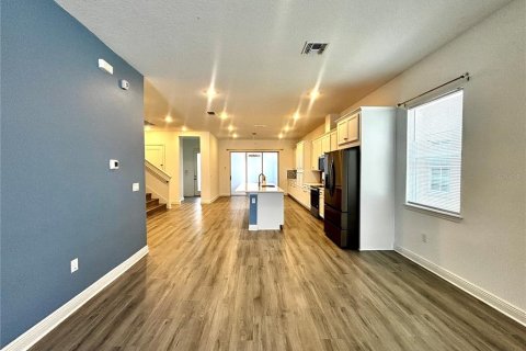 House in Orlando, Florida 4 bedrooms, 272.48 sq.m. № 2208840 - photo 7