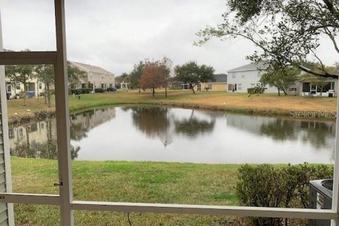 Townhouse in Tampa, Florida 2 bedrooms, 105.35 sq.m. № 1828011 - photo 10