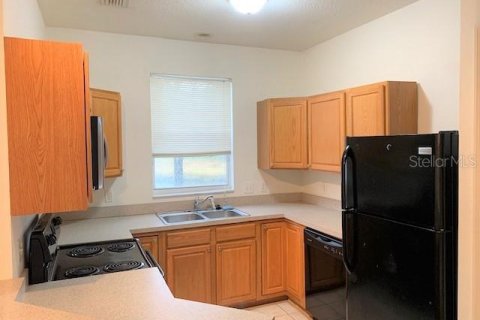 Townhouse in Tampa, Florida 2 bedrooms, 105.35 sq.m. № 1828011 - photo 6