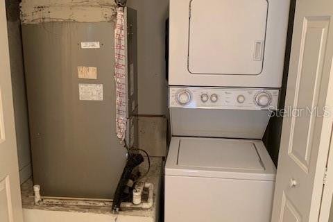 Townhouse in Tampa, Florida 2 bedrooms, 105.35 sq.m. № 1828011 - photo 12