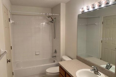 Townhouse in Tampa, Florida 2 bedrooms, 105.35 sq.m. № 1828011 - photo 18