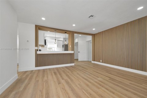 Villa ou maison à vendre à Fort Lauderdale, Floride: 4 chambres, 128.58 m2 № 1999405 - photo 4