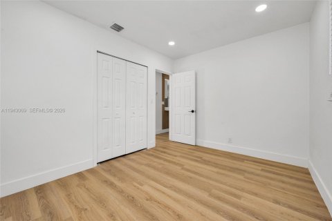 Villa ou maison à vendre à Fort Lauderdale, Floride: 4 chambres, 128.58 m2 № 1999405 - photo 11