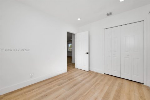 Villa ou maison à vendre à Fort Lauderdale, Floride: 4 chambres, 128.58 m2 № 1999405 - photo 13