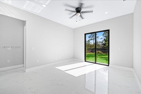 Casa en venta en Lehigh Acres, Florida, 3 dormitorios, 117.99 m2 № 1989592 - foto 27