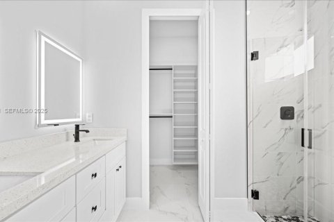 Casa en venta en Lehigh Acres, Florida, 3 dormitorios, 117.99 m2 № 1989592 - foto 10