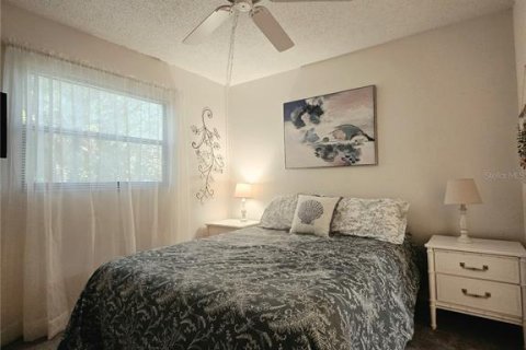 Condo in Fort Myers, Florida, 3 bedrooms  № 2216446 - photo 10