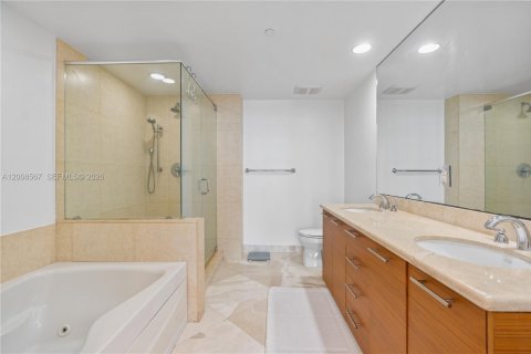 Condo in Miami, Florida, 3 bedrooms № 2145691 - photo 28