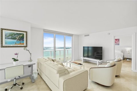 Condo in Miami, Florida, 3 bedrooms № 2145691 - photo 21