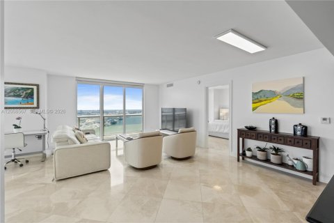 Condo in Miami, Florida, 3 bedrooms № 2145691 - photo 19