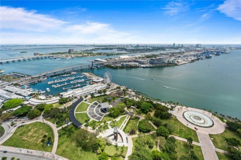 Condo à Miami, Floride, 3 chambres № 2145691
