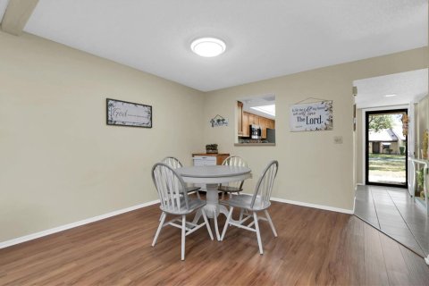 Condominio en venta en Port Richey, Florida, 2 dormitorios, 112.41 m2 № 1885964 - foto 8