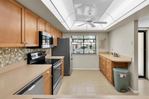 Condominio en venta en Port Richey, Florida, 2 dormitorios, 112.41 m2 № 1885964 - foto 10
