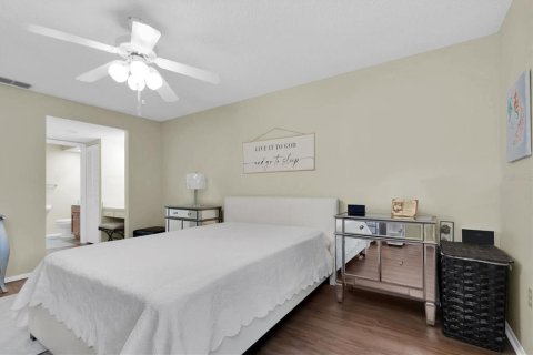 Condominio en venta en Port Richey, Florida, 2 dormitorios, 112.41 m2 № 1885964 - foto 14