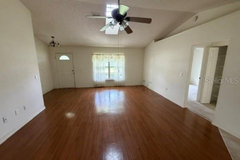 Villa ou maison à vendre à Ocala, Floride: 3 chambres, 141.58 m2 № 2399356 - photo 3