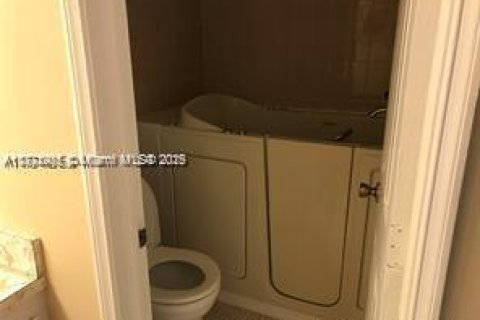 Apartment in Davie, Florida 2 bedrooms, 91.04 sq.m. № 1920178 - photo 6