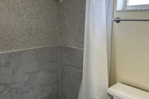 Condo in Sunrise, Florida, 2 bedrooms  № 1217565 - photo 1