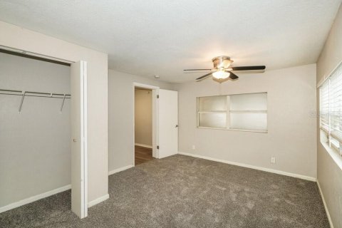 Villa ou maison à louer à Tampa, Floride: 3 chambres, 103.59 m2 № 2117100 - photo 11