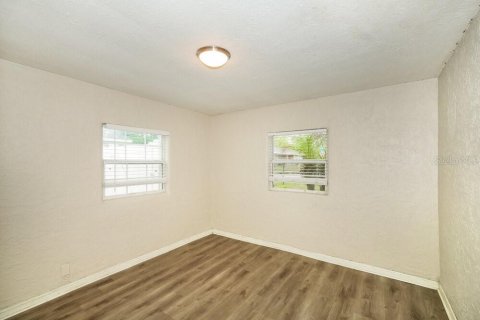 Villa ou maison à louer à Tampa, Floride: 3 chambres, 103.59 m2 № 2117100 - photo 14