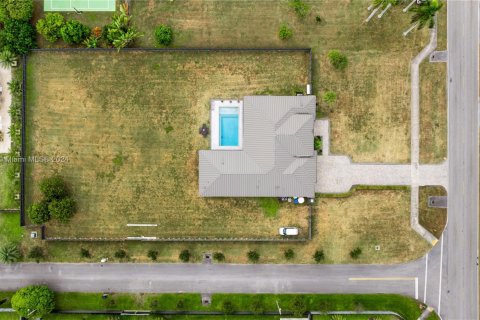 Купить виллу или дом в Хомстед, Флорида 15 комнат, 299.05м2, № 1461723 - фото 4