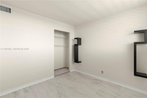 Condominio en venta en North Miami Beach, Florida, 2 dormitorios, 103.12 m2 № 2032626 - foto 30