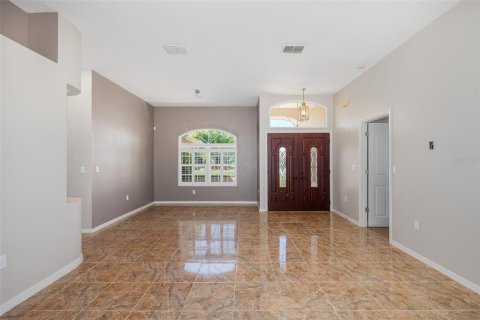 House in New Port Richey, Florida 4 bedrooms, 193.42 sq.m. № 2149908 - photo 25
