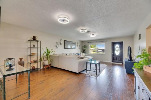 House in Sun City Center, Florida 2 bedrooms, 173.91 sq.m. № 1818931 - photo 10