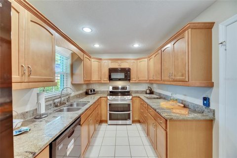 House in Sun City Center, Florida 2 bedrooms, 173.91 sq.m. № 1818931 - photo 18