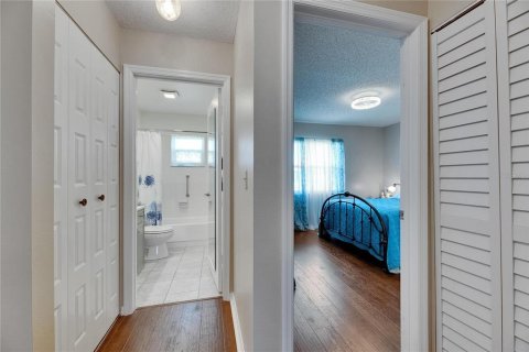 House in Sun City Center, Florida 2 bedrooms, 173.91 sq.m. № 1818931 - photo 24