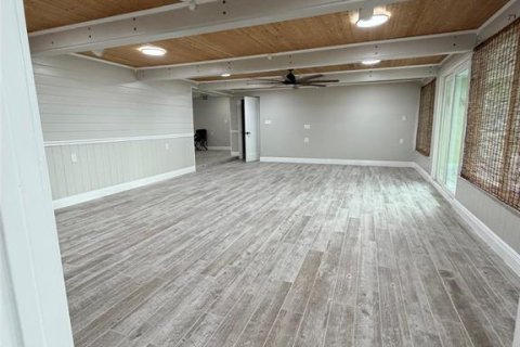 Villa ou maison à vendre à Tampa, Floride: 3 chambres, 217.02 m2 № 2315284 - photo 10