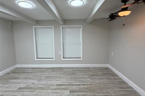 Villa ou maison à vendre à Tampa, Floride: 3 chambres, 217.02 m2 № 2315284 - photo 27