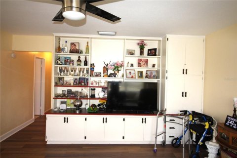Condominio en venta en Sun City Center, Florida, 2 dormitorios, 89.19 m2 № 1808142 - foto 11