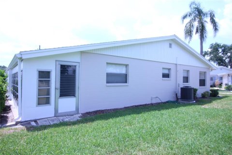 Condominio en venta en Sun City Center, Florida, 2 dormitorios, 89.19 m2 № 1808142 - foto 7