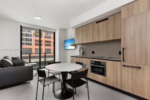 Condominio en alquiler en Miami, Florida, 1 dormitorio, 55.46 m2 № 2035940 - foto 5
