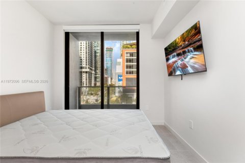 Condominio en alquiler en Miami, Florida, 1 dormitorio, 55.46 m2 № 2035940 - foto 17