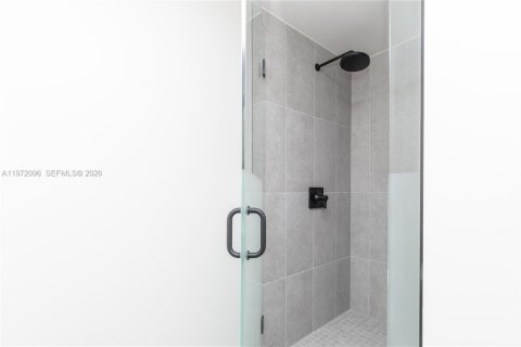 Condominio en alquiler en Miami, Florida, 1 dormitorio, 55.46 m2 № 2035940 - foto 26