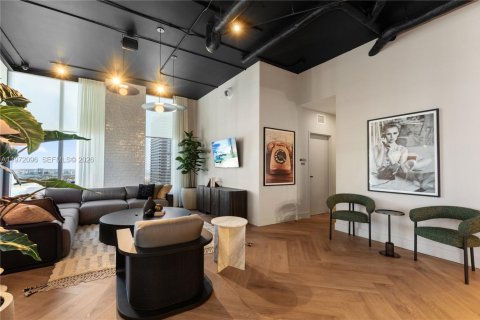 Condominio en alquiler en Miami, Florida, 1 dormitorio, 55.46 m2 № 2035940 - foto 30