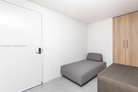 Condominio en alquiler en Miami, Florida, 1 dormitorio, 55.46 m2 № 2035940 - foto 23