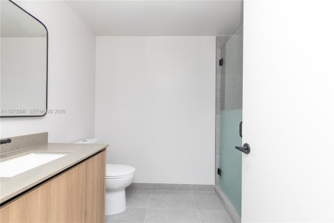 Condominio en alquiler en Miami, Florida, 1 dormitorio, 55.46 m2 № 2035940 - foto 25