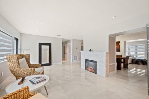 Villa ou maison à vendre à Miami Shores, Floride: 4 chambres, 271.46 m2 № 1859477 - photo 6