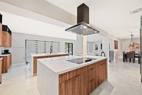 Villa ou maison à vendre à Miami Shores, Floride: 4 chambres, 271.46 m2 № 1859477 - photo 13