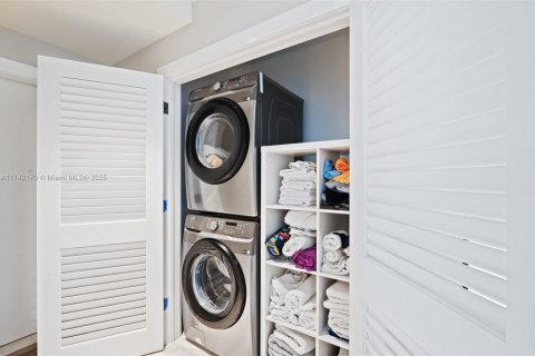 Villa ou maison à vendre à Miami Shores, Floride: 4 chambres, 271.46 m2 № 1859477 - photo 26