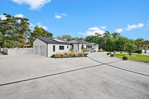 Villa ou maison à vendre à Miami Shores, Floride: 4 chambres, 271.46 m2 № 1859477 - photo 3
