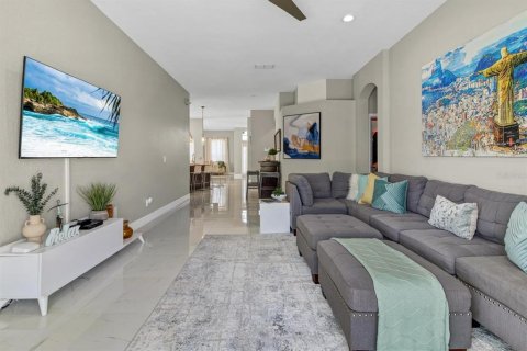 Casa en venta en Davenport, Florida, 4 dormitorios, 184.32 m2 № 2211329 - foto 12